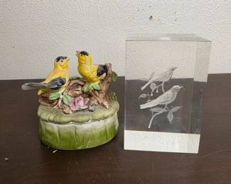 Lot #128 - Morris Soled Limited Ed. 14/100 Hand Etched Glass Bird Paperweight & Arnart Yellow Warbler Trinket Box 44/214