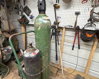 Welding tanks on cart