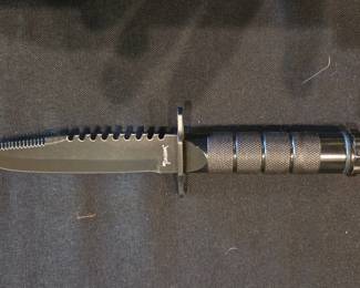 Tomahawk Brand Survival Knife