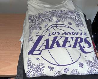 Tee shirts