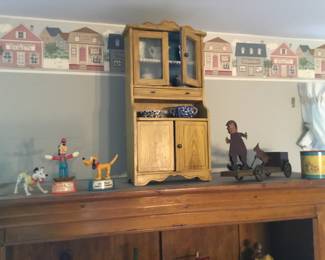 Miniature cabinet and toys. 363.