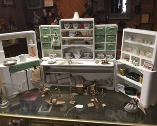139.  Beautiful miniature kitchen set
