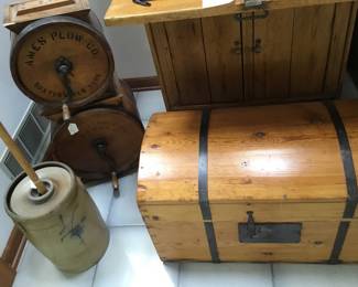 Churns, chests. 406.