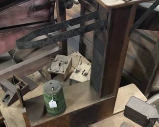 89.  Antique rat or mouse trap