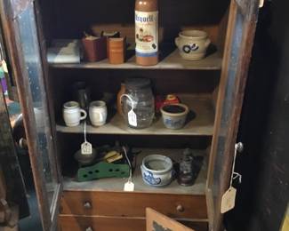 Miniature cabinet and accessories 337