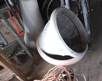 Flower pots