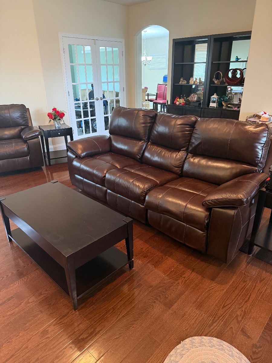 Ashley leather power recliners sofa and over sized chair- working! Nice dark wood coffee table/side tables