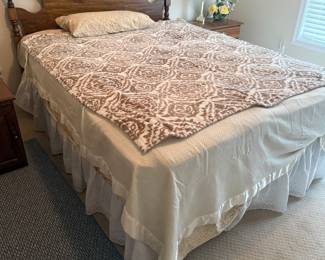 Queen bed - mattress is clean and covered!
