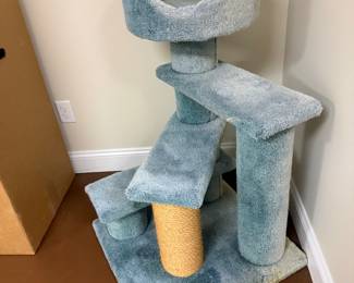4 different cat towers, NO cat in the home