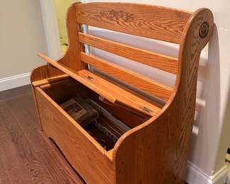 Excellent storage bench