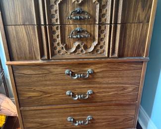 Vintage dresser