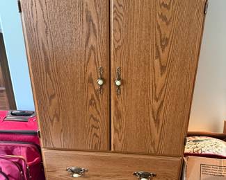 Storage cabinet 