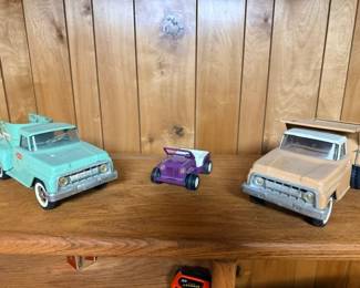 Vintage Toy Tonka Trucks