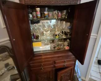 Solid Wood Liquor Cabinet, Bar Glasses, Glassware