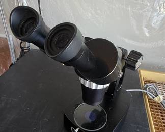 Vintage Carolina Biological Supply Company Stereomicroscope