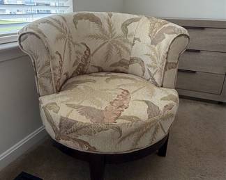 Vintage Tropical Palm Leaf Print Swivel Tub Chair