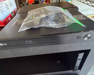 LG BP250 Blu-ray Disc Player