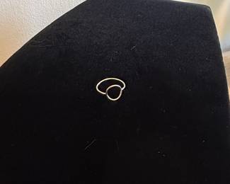 Gold-toned Minimalist Open Circle Ring