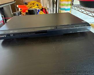 Sony DVP-SR200P DVD Player