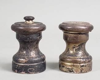 194 Lot 293 Vintage Italian woodlined sterling silver salt and pepper shakers