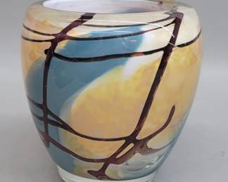 094 Lot 536 Vintage signed John Gerletti handblown glass vase