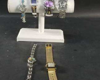 Lot 133 Group of womens wristwatches