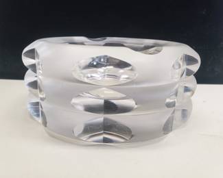 Lot 565 Rosenthal crystal ashtray