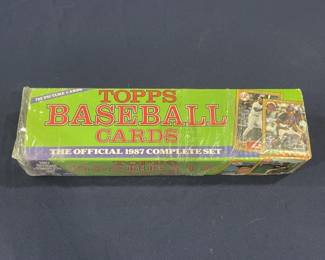 142 Lot 439h 1987 Topps factorysealed complete baseball set