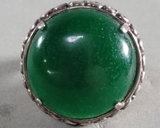 Lot 499 Antique silver and jade ring