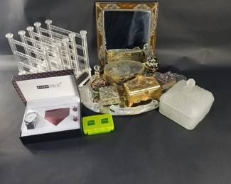 Lot 563 Group of jewelry boxes, costume jewelry,