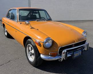 002 Lot 333c 1971 MG MGB GT