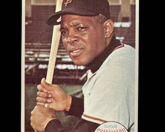 147 Lot 374h 1964 Topps Giants Willie Mays