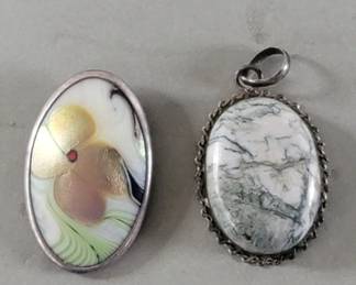 196 Lot 219 Sterling silver dendrite opal and porcelain Flora shard pendants