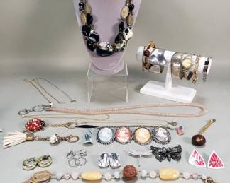 Lot 599 Group of vintage costume jewelry, bracelets,