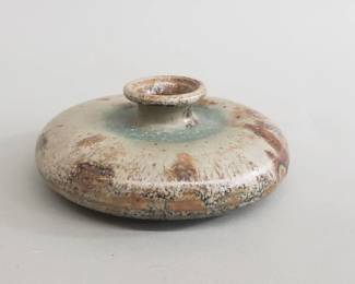 092 Lot 553 Signed Grs de Bigot stoneware