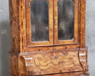 065 Lot 108 Venetianstyle burl walnut veneer secretary desk