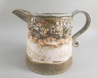 Lot 481 Vintage 3 frogs pottery pitcher