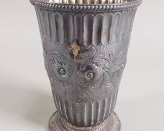 200 Lot 10 Antique sterling silver cup