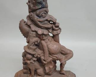 Lot 550 Vintage cast iron door stop depicting Mr Punch