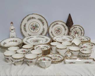172 Lot 457 68piece Coalport Ming Rose china