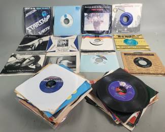 Lot 602 Group of vintage 45 records