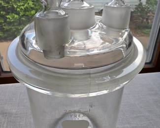 Vintage Pyrex Four Neck Resin Reaction Kettle with Cover & Stoppers 2000ml in excellent condition. 