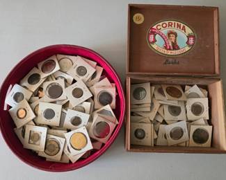 Assortment of old tokens/exonumia