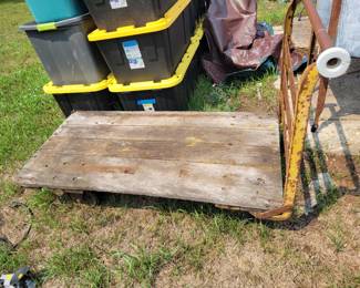 Rolling cart