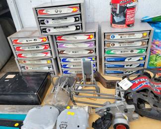 Hardware bins