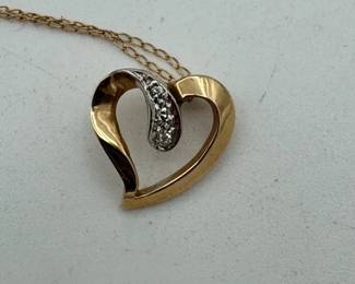 14K Gold Chain With Gold Pendant For Repair