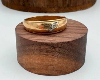 14K Gold Mens Band