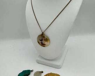 Vintage Chinese Mother Of Pearl Necklace With AmberJadeite Folding Fan Pendants