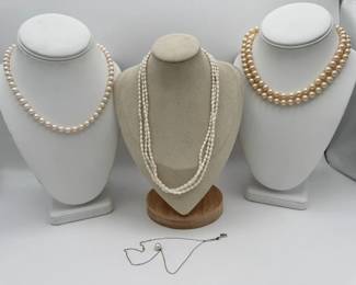 Pearl Necklaces Earring