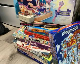 Classic Childrens Board GamesSorry Trouble Twister Chutes Ladders More